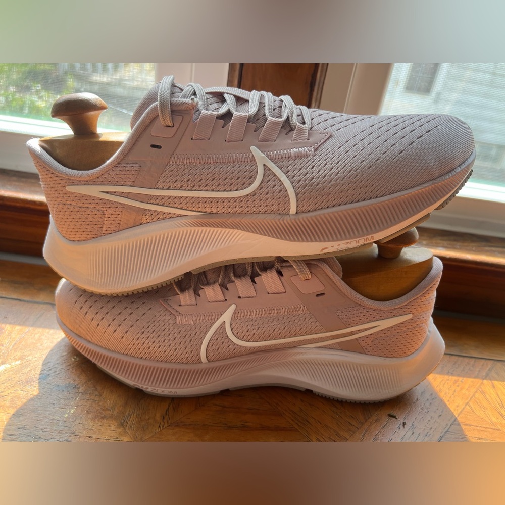 Nike Air Zoom Pegasus 38 7.5 Women’s